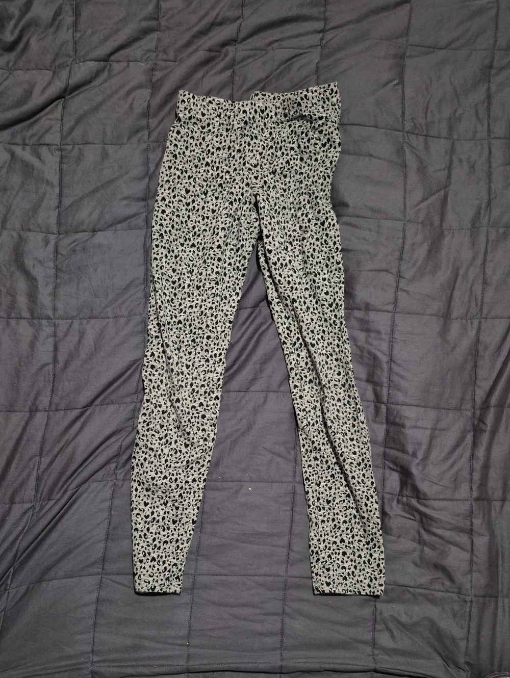 Old Navy Black and Gray Leopard Print Leggings
